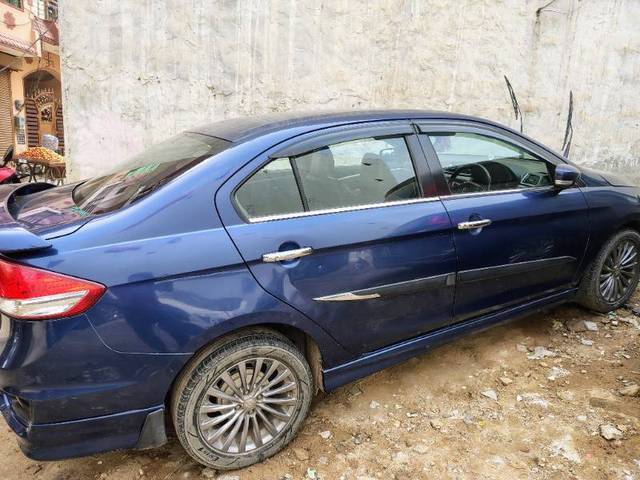 https://images10.gaadi.com/usedcar_image/4374140/original/061e764dfa824c27878416630151d905.jpg?imwidth=6401