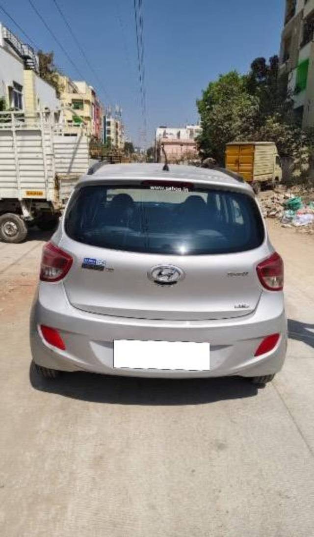 https://images10.gaadi.com/usedcar_image/4374146/original/processed_151e7bb3-8546-48c9-a7ad-4a18ba4a4620.jpg?imwidth=6402