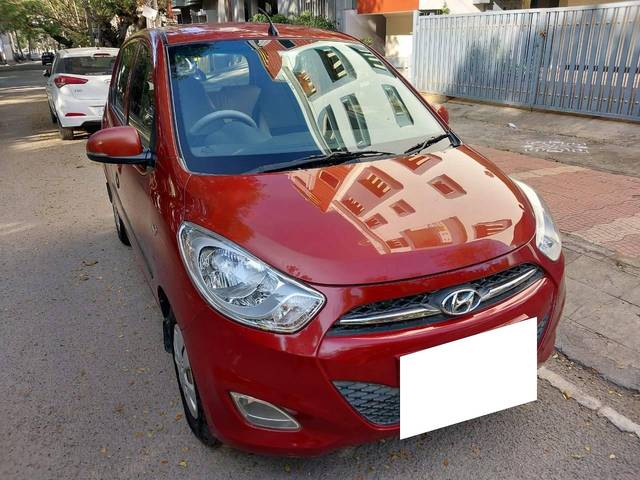 https://images10.gaadi.com/usedcar_image/4374157/original/processed_1d7be079698ec6f0a4fbf3d1eef23131.jpg?imwidth=6401