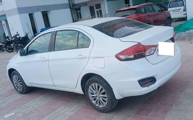 https://images10.gaadi.com/usedcar_image/4374170/original/processed_4bd004293ebf7e4b72af3ff5ba5faf07.jpg?imwidth=6402