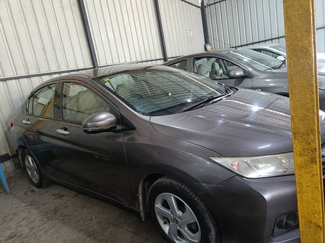 https://images10.gaadi.com/usedcar_image/4374186/original/e853c8a59068295004cedf07cbb0c1c6.jpg?imwidth=6401