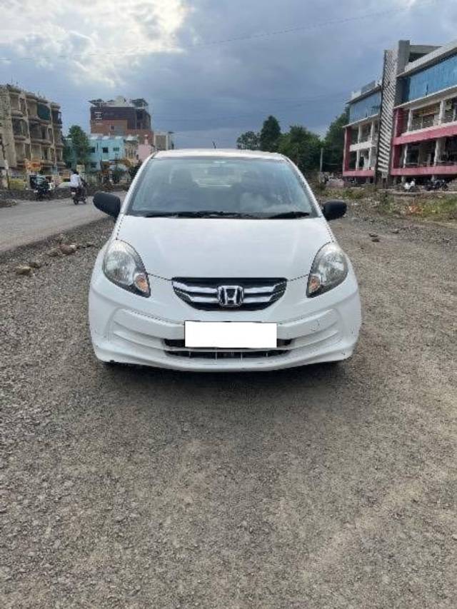 https://images10.gaadi.com/usedcar_image/4374200/original/processed_1c0d8892-aa87-4805-9856-936a97a8a283.jpeg?imwidth=6402