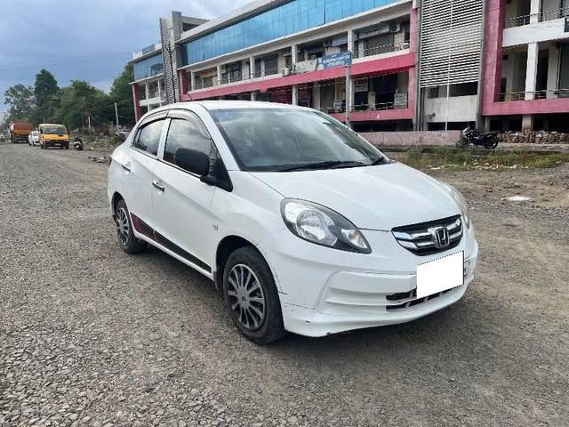 https://images10.gaadi.com/usedcar_image/4374200/original/processed_36a7de10-7a7a-46ee-a431-fbe25948b8cd.jpeg?imwidth=6400