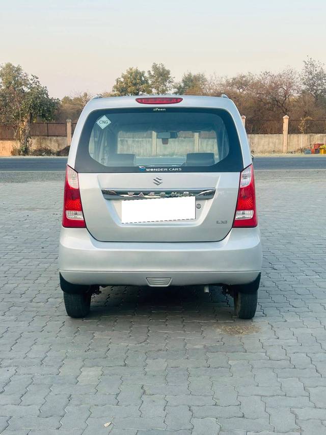 https://images10.gaadi.com/usedcar_image/4374210/original/processed_50bc3b45d2fef05733a9de479461aa95.jpg?imwidth=6402