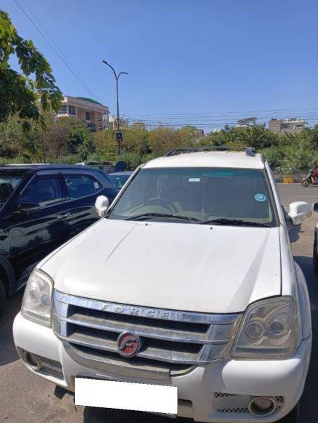 https://images10.gaadi.com/usedcar_image/4374236/original/2cceac46335cc6ca294a84b4a5ca774a.jpg?imwidth=6401