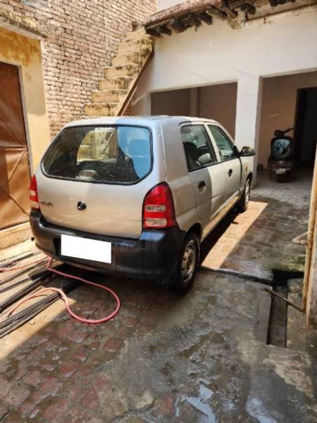 https://images10.gaadi.com/usedcar_image/4374251/original/processed_51d30acf-4661-4e59-9df6-ba14c8bdfcd4.jpg?imwidth=6402