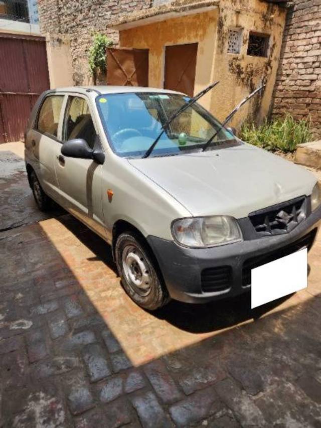 https://images10.gaadi.com/usedcar_image/4374251/original/processed_fb50fde1-564f-458a-ac02-823cde509b97.jpg?imwidth=6400