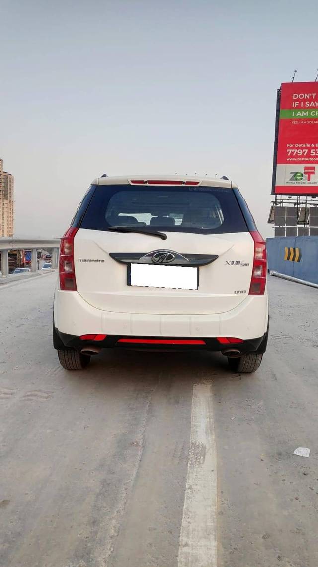 https://images10.gaadi.com/usedcar_image/4374321/original/processed_dbcf9c177cb7571c5a1702bc84a5788b.jpg?imwidth=6402