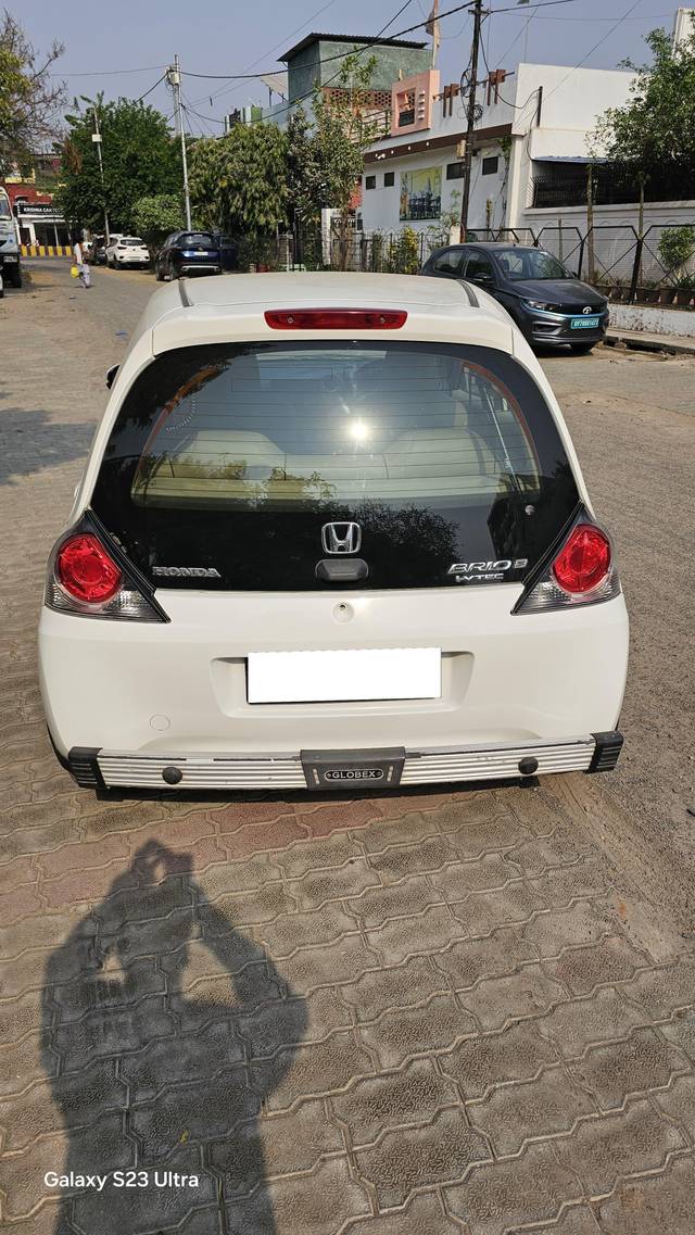 https://images10.gaadi.com/usedcar_image/4374327/original/processed_1aa9e68a0bd45d895108ed89b6e3daba.jpg?imwidth=6401