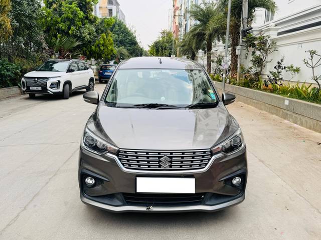 https://images10.gaadi.com/usedcar_image/4374346/original/processed_c5757536495b644d735d28fe77c162d3.jpg?imwidth=6402