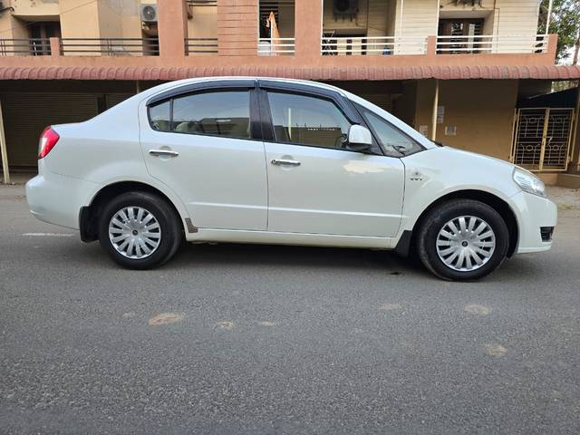 https://images10.gaadi.com/usedcar_image/4374358/original/dfc0005207464ffb14bf12715410f98b.jpg?imwidth=6401