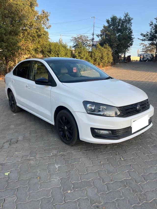 https://images10.gaadi.com/usedcar_image/4374365/original/processed_46cf6a3c9b4e91dfc96630d67b6e4101.jpg?imwidth=6400