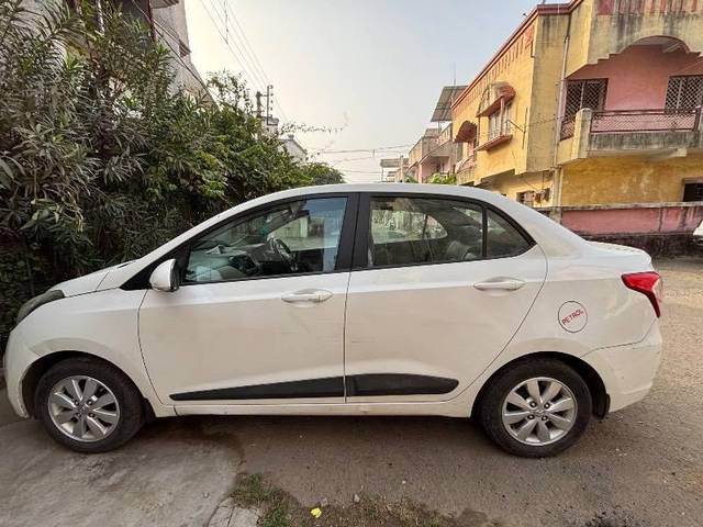 https://images10.gaadi.com/usedcar_image/4374430/original/processed_77adc471-e60e-4f6a-a0a1-f7c3c220f6ff.jpeg?imwidth=6400