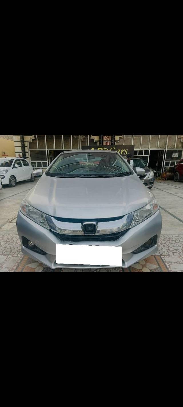 https://images10.gaadi.com/usedcar_image/4374442/original/processed_cd7aa5547aa50bd347ba644353623118.jpg?imwidth=6400