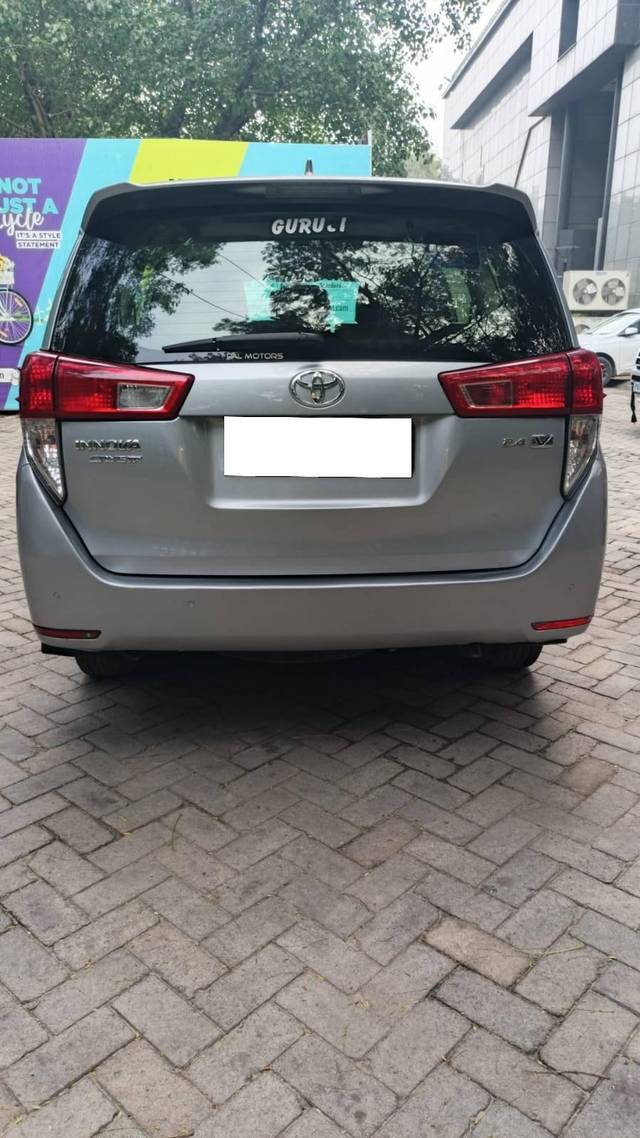 https://images10.gaadi.com/usedcar_image/4374455/original/processed_65a9811481807ab725965527ce88ab83.jpg?imwidth=6401