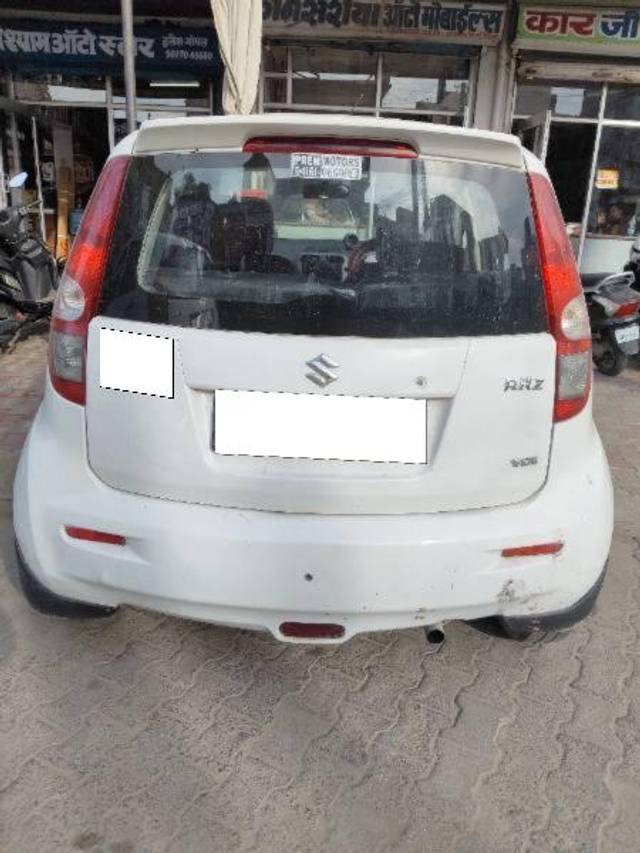 https://images10.gaadi.com/usedcar_image/4374471/original/processed_f0e1dcb7-482f-4762-8780-1a0668a7f22e.jpg?imwidth=6401