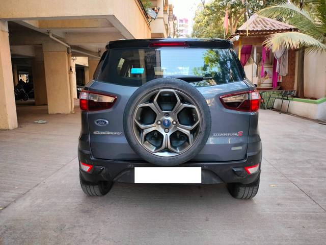 https://images10.gaadi.com/usedcar_image/4374598/original/processed_f1fb011751e43689ad6337b8a27f3969.jpg?imwidth=6402