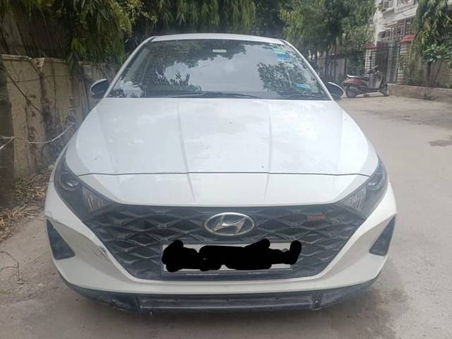 https://images10.gaadi.com/usedcar_image/4374663/original/a1ed51164543dd466b162739c9fdf029.jpg?imwidth=6400