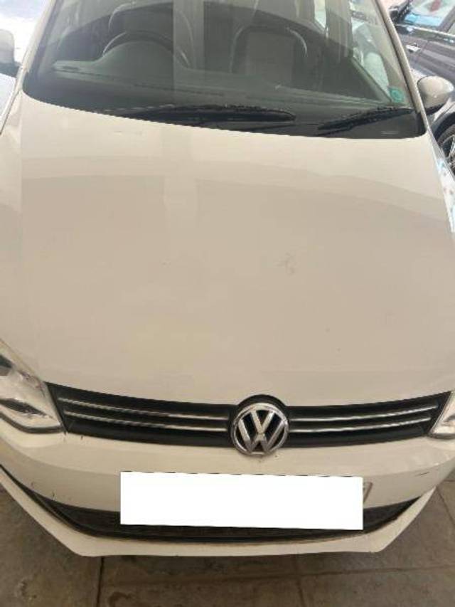 https://images10.gaadi.com/usedcar_image/4374728/original/1f34aa8df36e5576f2b29046f11d9236.jpeg?imwidth=6400