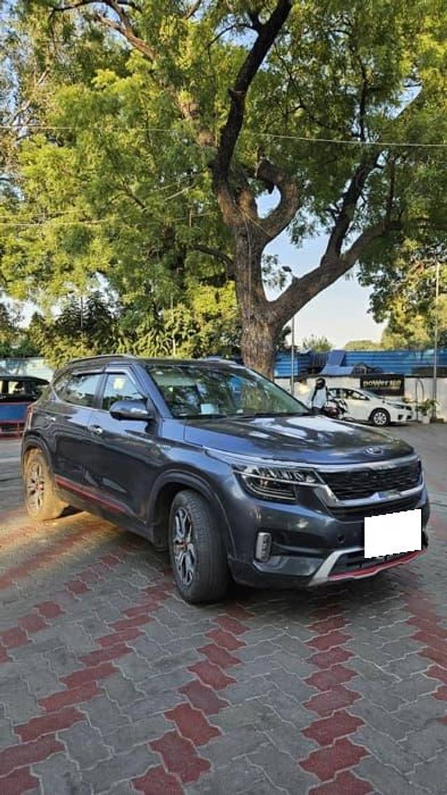 https://images10.gaadi.com/usedcar_image/4374755/original/processed_5780d8c419457d80a153342db0f44d8b.jpg?imwidth=6400