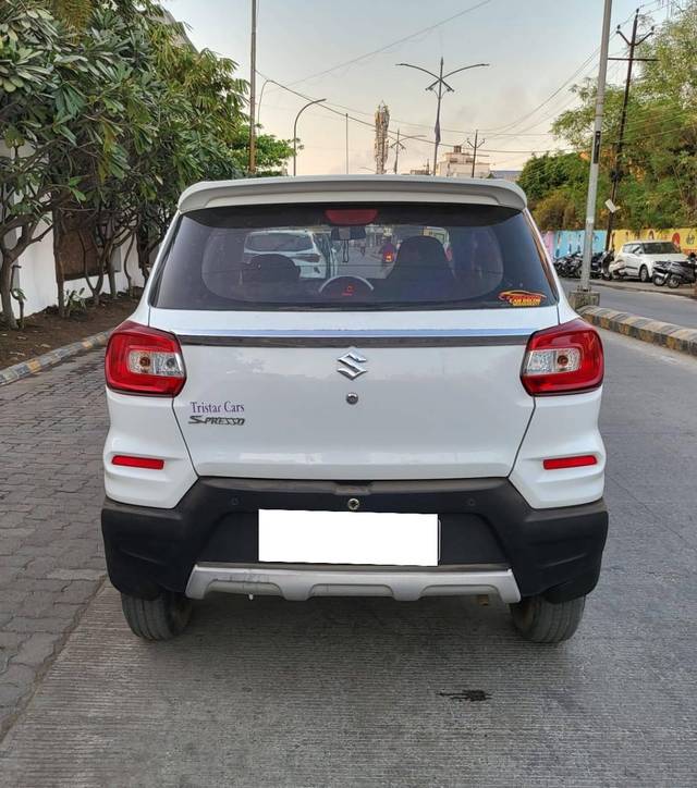 https://images10.gaadi.com/usedcar_image/4374806/original/processed_b20d466057ea03fcfdad6be00e763a86.jpg?imwidth=6401