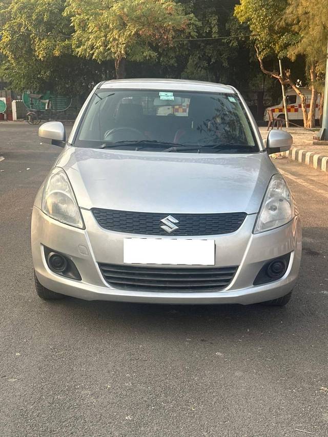 https://images10.gaadi.com/usedcar_image/4374921/original/processed_72ac060a8970a3557acd75f95e99c306.jpg?imwidth=6400