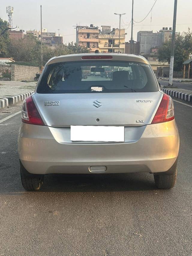 https://images10.gaadi.com/usedcar_image/4374921/original/processed_b7520f6f94ebeb92c18b00a3a4c88ae5.jpg?imwidth=6401