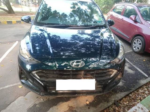 https://images10.gaadi.com/usedcar_image/4374925/original/processed_e9aa4ec5-e620-4cc7-ad28-2280e01c8b5d.jpg?imwidth=6400