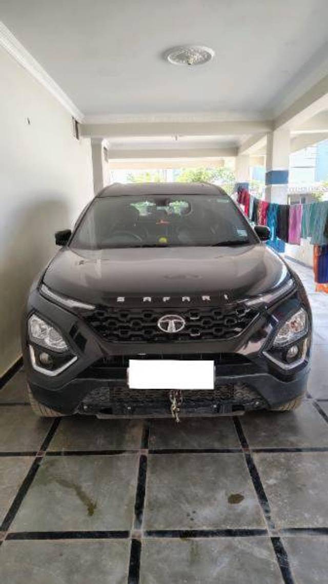 https://images10.gaadi.com/usedcar_image/4375093/original/7517cb58c3c051fb0e039e1f68fd4803.jpg?imwidth=6401