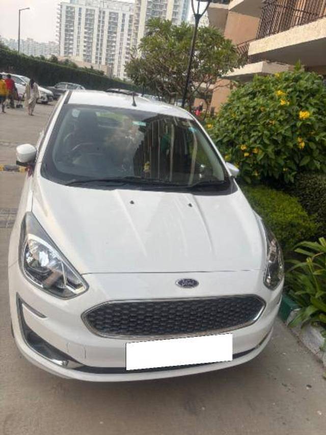 https://images10.gaadi.com/usedcar_image/4375115/original/748e8f4ea0fbc7f671443f35285d4049.jpeg?imwidth=6400