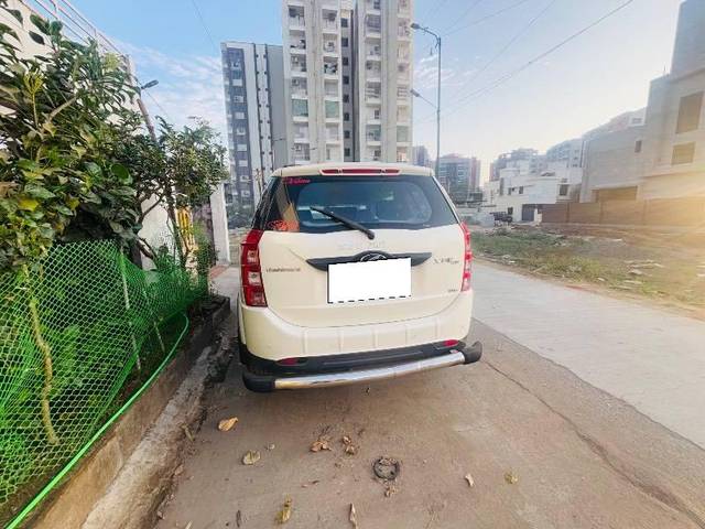 https://images10.gaadi.com/usedcar_image/4375134/original/processed_d4b1a432-a123-4955-8933-bd50e5a308fa.jpeg?imwidth=6402