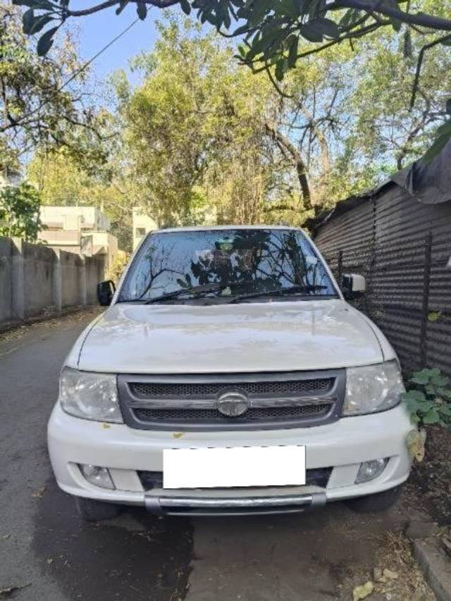 https://images10.gaadi.com/usedcar_image/4375164/original/processed_ac2cac43-0823-4dd0-9c87-9f7700b993d8.jpeg?imwidth=6401