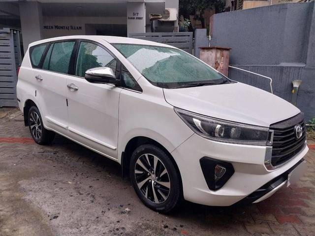 https://images10.gaadi.com/usedcar_image/4375166/original/processed_917209164bc1a9979e5d0e5a645460e5.jpg?imwidth=6400