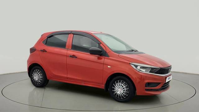 https://images10.gaadi.com/usedcar_image/4375193/original/997a9c0e545574496de60dc84b2245cd.jpg?imwidth=6400