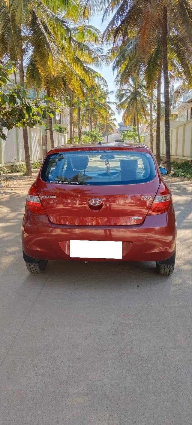 https://images10.gaadi.com/usedcar_image/4375210/original/processed_0baf2dd1ad68f554f0dc9aed04955831.jpg?imwidth=6401