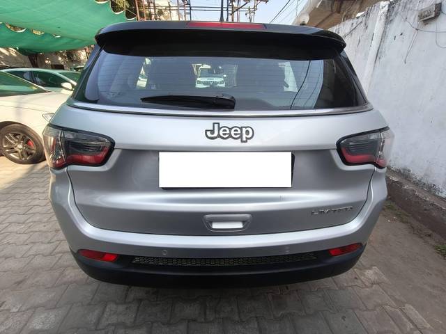 https://images10.gaadi.com/usedcar_image/4375286/original/processed_0bb3d3d4d03c2fff0f1fb1fbe4d6741f.jpg?imwidth=6402