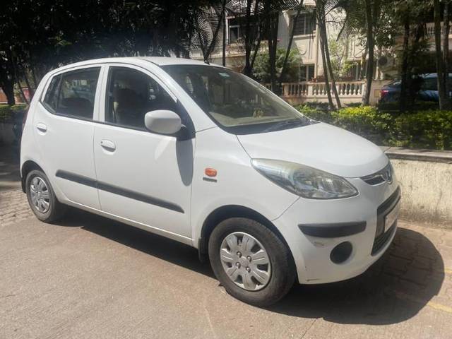 https://images10.gaadi.com/usedcar_image/4375317/original/processed_44fdd9cd-b10a-447d-8ac7-5925f36baa69.jpg?imwidth=6400