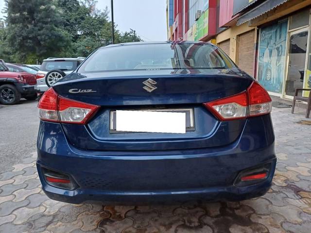 https://images10.gaadi.com/usedcar_image/4375333/original/processed_e5e6331462a109bbf27681bcd7bbe4f2.jpeg?imwidth=6402