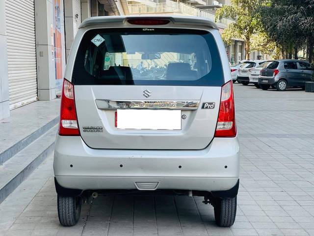 https://images10.gaadi.com/usedcar_image/4375340/original/processed_72cc75adb63ffafa5f0e6a09a4eb2a52.jpg?imwidth=6402