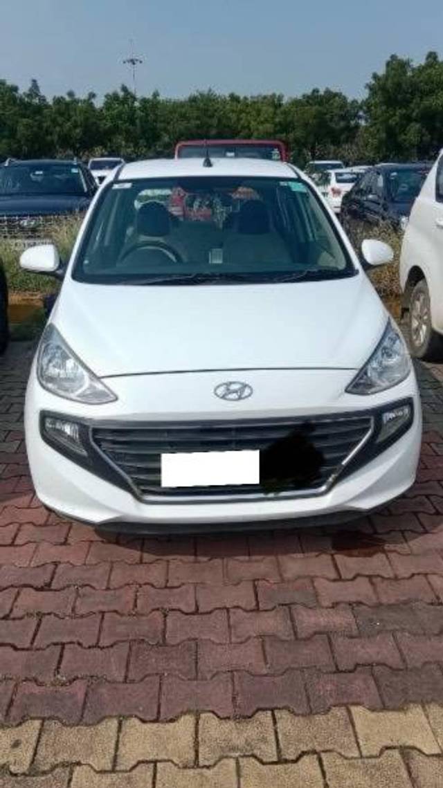 https://images10.gaadi.com/usedcar_image/4375368/original/processed_3a56af1d-c404-48e9-963e-5eaef945e59b.jpeg?imwidth=6400