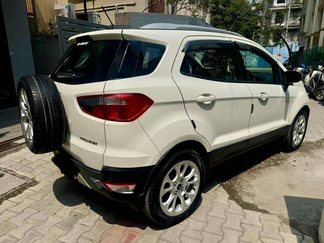 https://images10.gaadi.com/usedcar_image/4375390/original/processed_46420a609098e43dfae683dfd6e37866.jpg?imwidth=6401