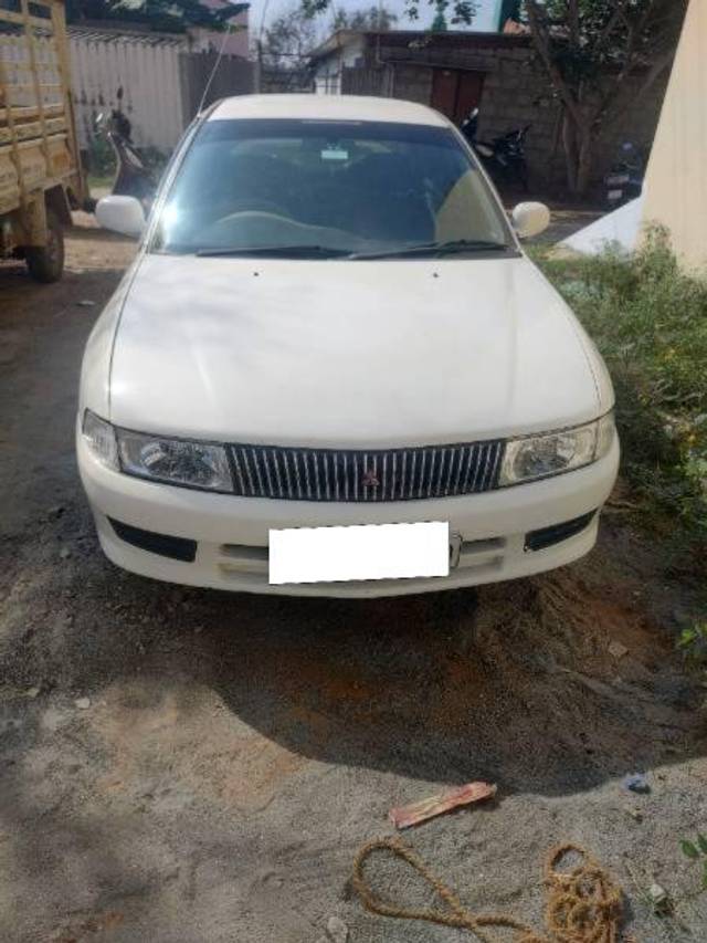 https://images10.gaadi.com/usedcar_image/4375408/original/processed_734822ec-b5d7-4e8c-83e0-54d6c0a6224b.jpg?imwidth=6400