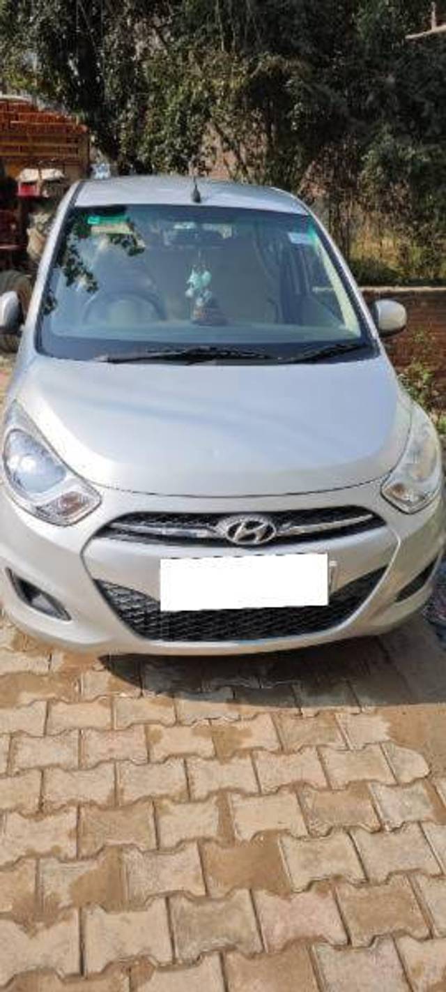 https://images10.gaadi.com/usedcar_image/4375491/original/88c9eaa0e69051f94b7d47857a7d3ad1.jpg?imwidth=6400