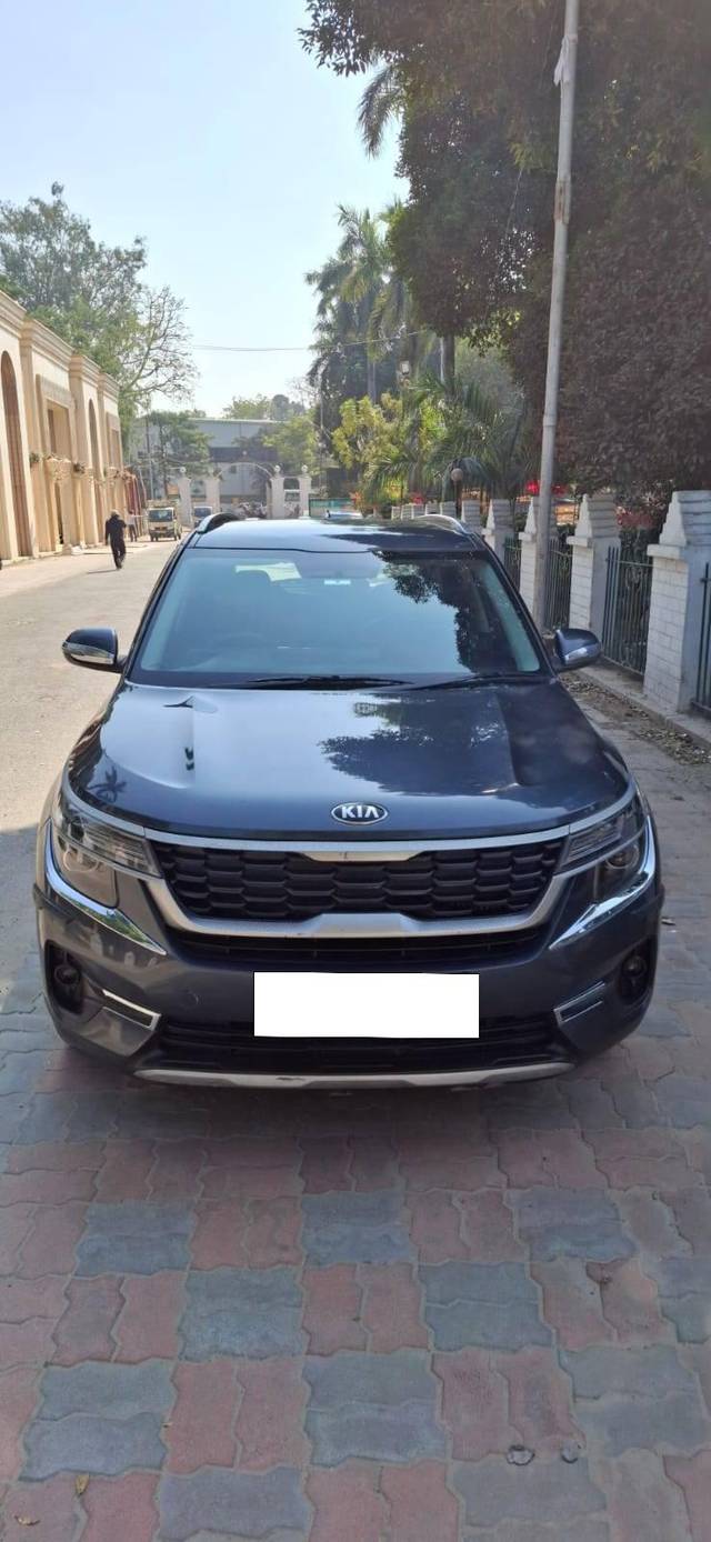 https://images10.gaadi.com/usedcar_image/4375575/original/processed_d5045b25a94592129164afc2cc4129d4.jpg?imwidth=6402