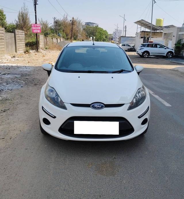 https://images10.gaadi.com/usedcar_image/4375583/original/processed_b41e2f0fbf234807733c45320584fdd7.jpg?imwidth=6402