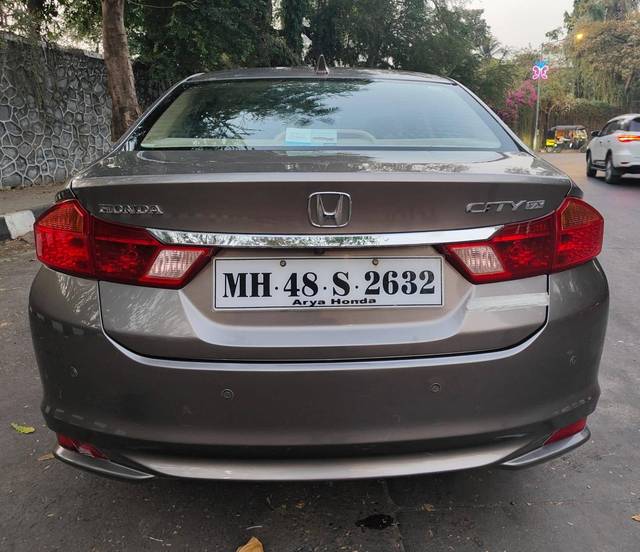 https://images10.gaadi.com/usedcar_image/4375615/original/processed_71ea24f9333caaa00ae88618d49f48ec.jpg?imwidth=6402