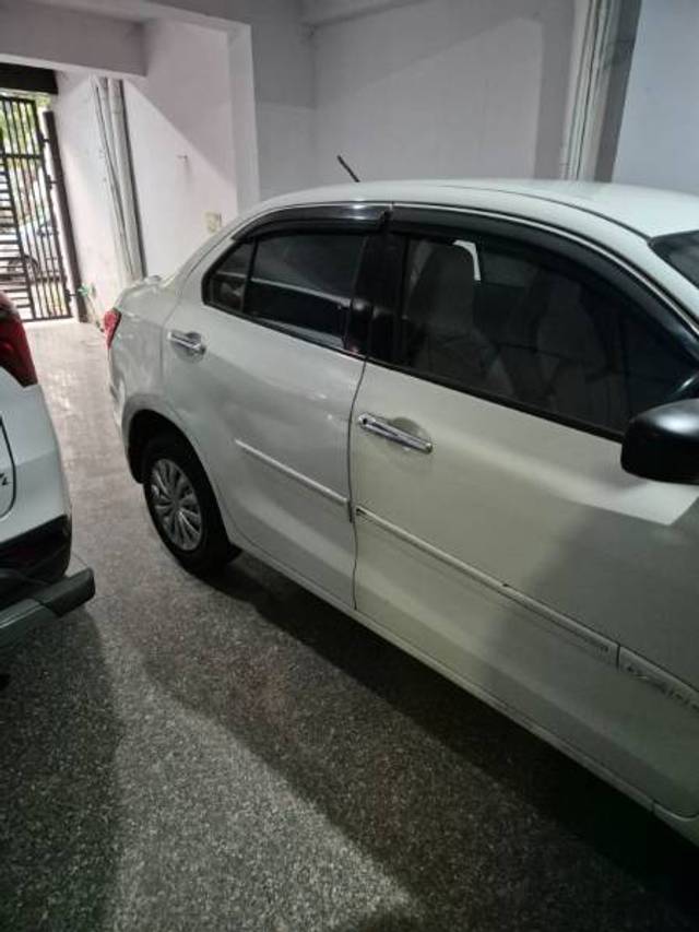 https://images10.gaadi.com/usedcar_image/4375628/original/cbdcaefd9a8c02373b6639c156889397.jpg?imwidth=6400