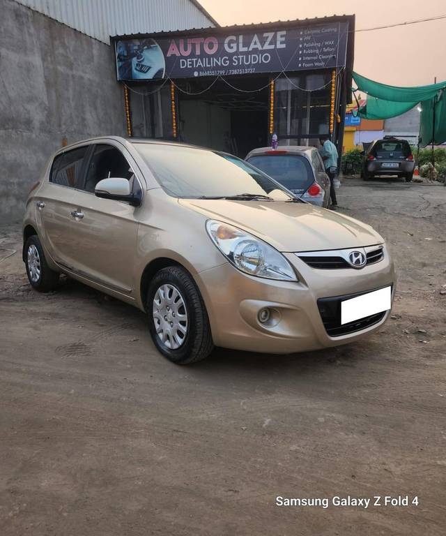 https://images10.gaadi.com/usedcar_image/4375669/original/processed_4c0d757dcf34028805b480b1d2b59615.jpg?imwidth=6400