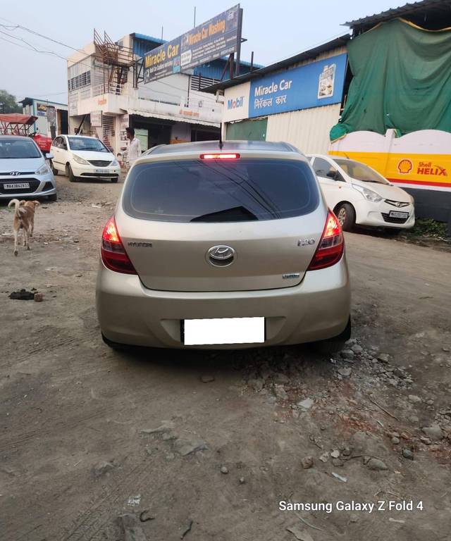 https://images10.gaadi.com/usedcar_image/4375669/original/processed_7d6210c7c7a3ad8de7def6aab059aa6c.jpg?imwidth=6402