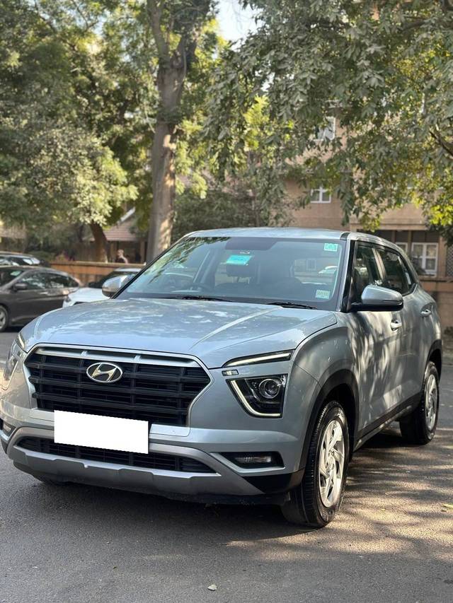 https://images10.gaadi.com/usedcar_image/4375733/original/processed_fb26467ba8b605ce0d3c8ea03dd037de.jpg?imwidth=6402